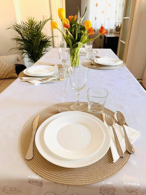 Cozy 1Br Apartment•Central•Quiet Bucureşti Eksteriør bilde